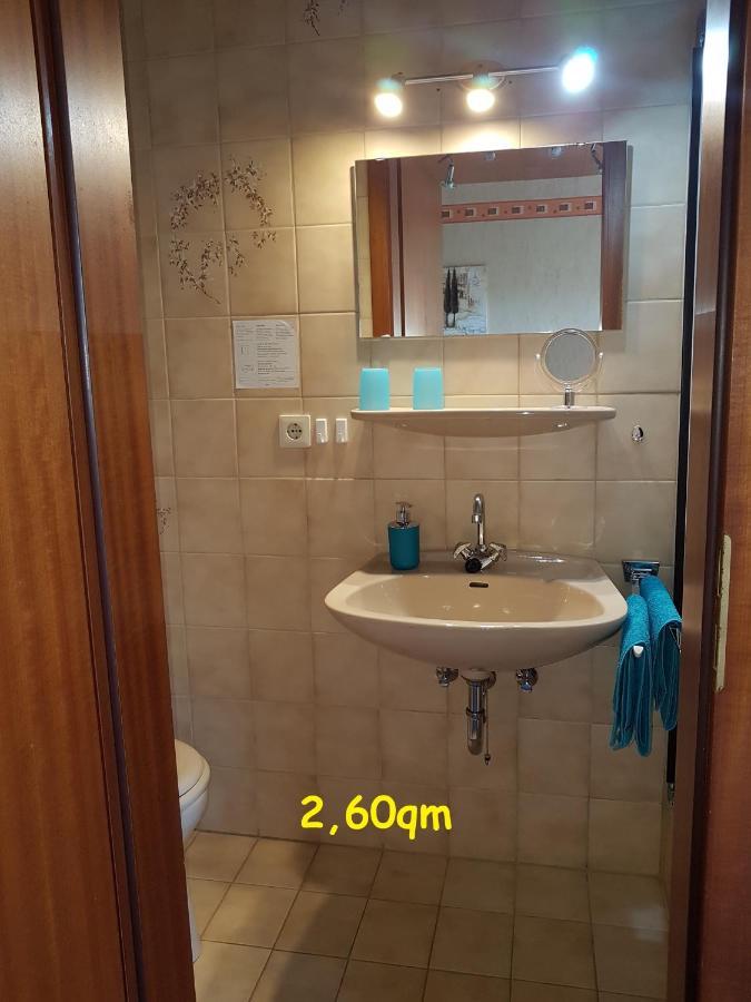 Ferienweinhaus Roemer-Knodt Krov Phòng bức ảnh
