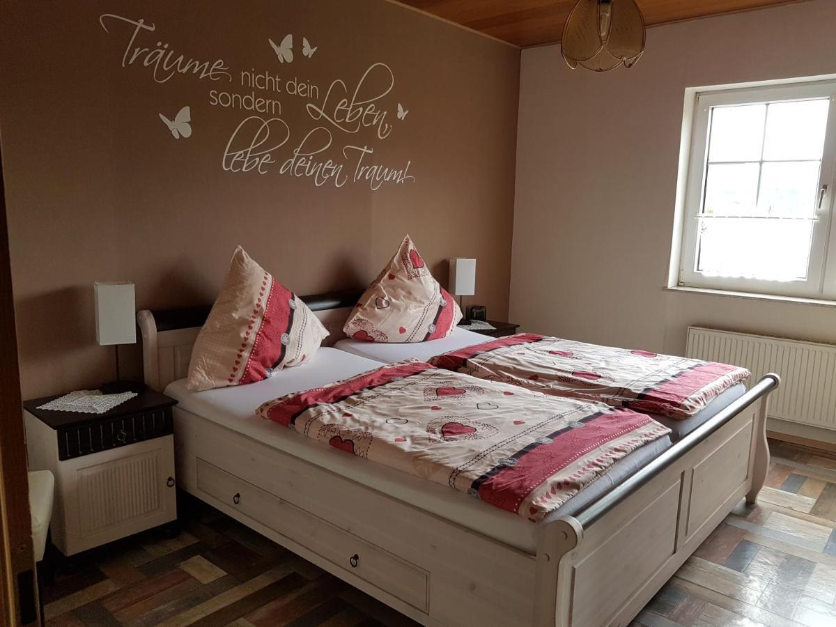 Ferienweinhaus Roemer-Knodt Krov Ngoại thất bức ảnh